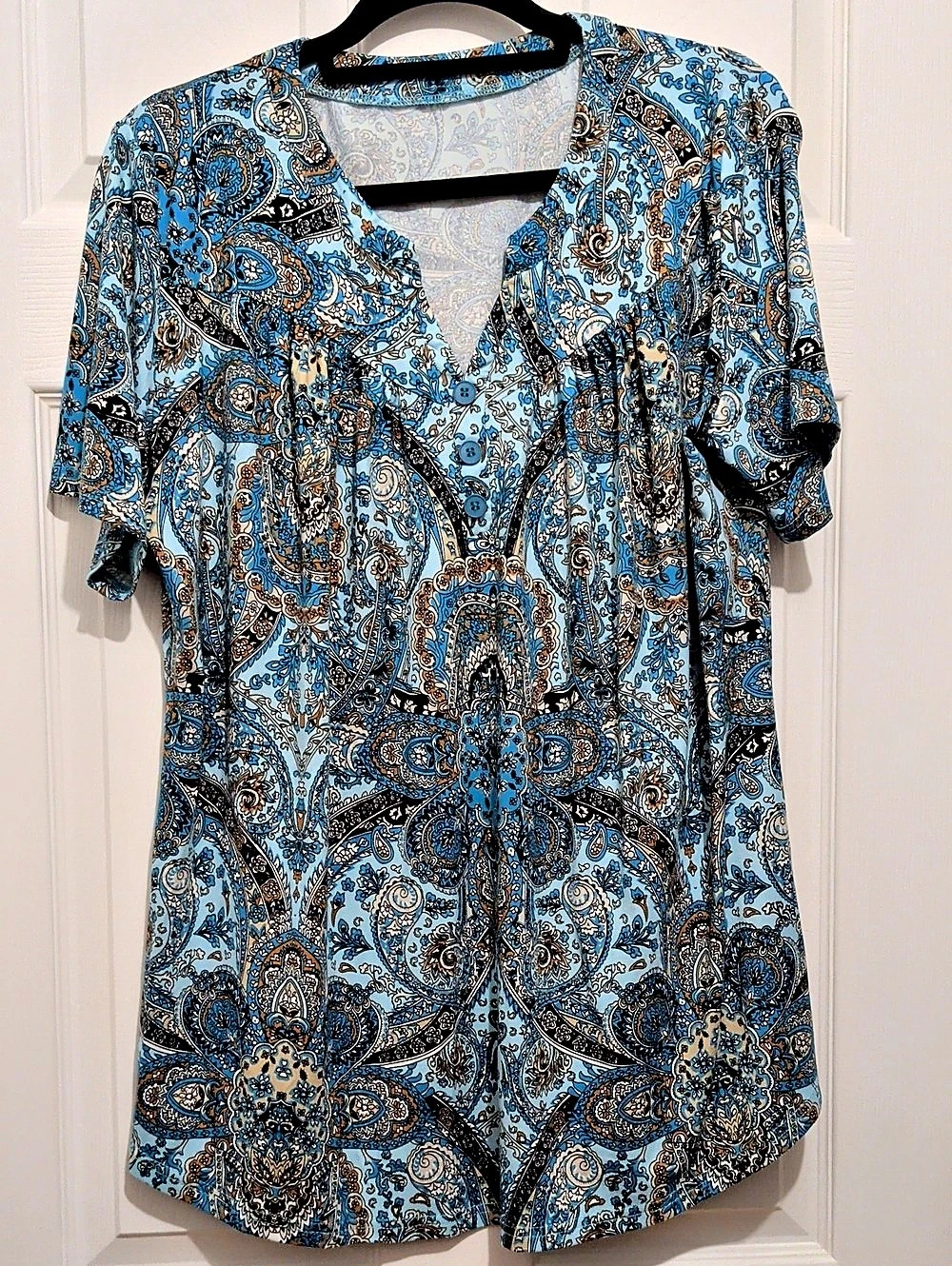 Paisley Blue & White Shirt Like New